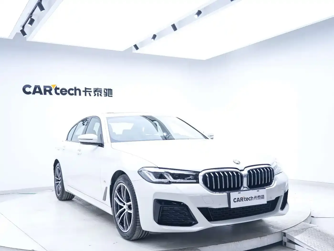 BMW 5 Series (Import) Facelift 525i M Sport Package 2022 — фото 5