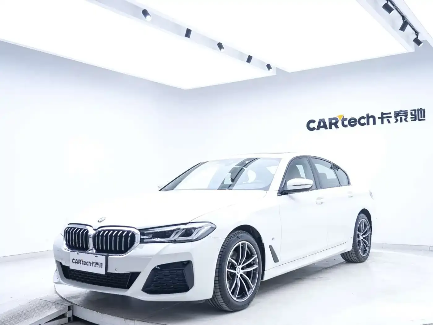 BMW 5 Series (Import) Facelift 525i M Sport Package 2022 — фото 8