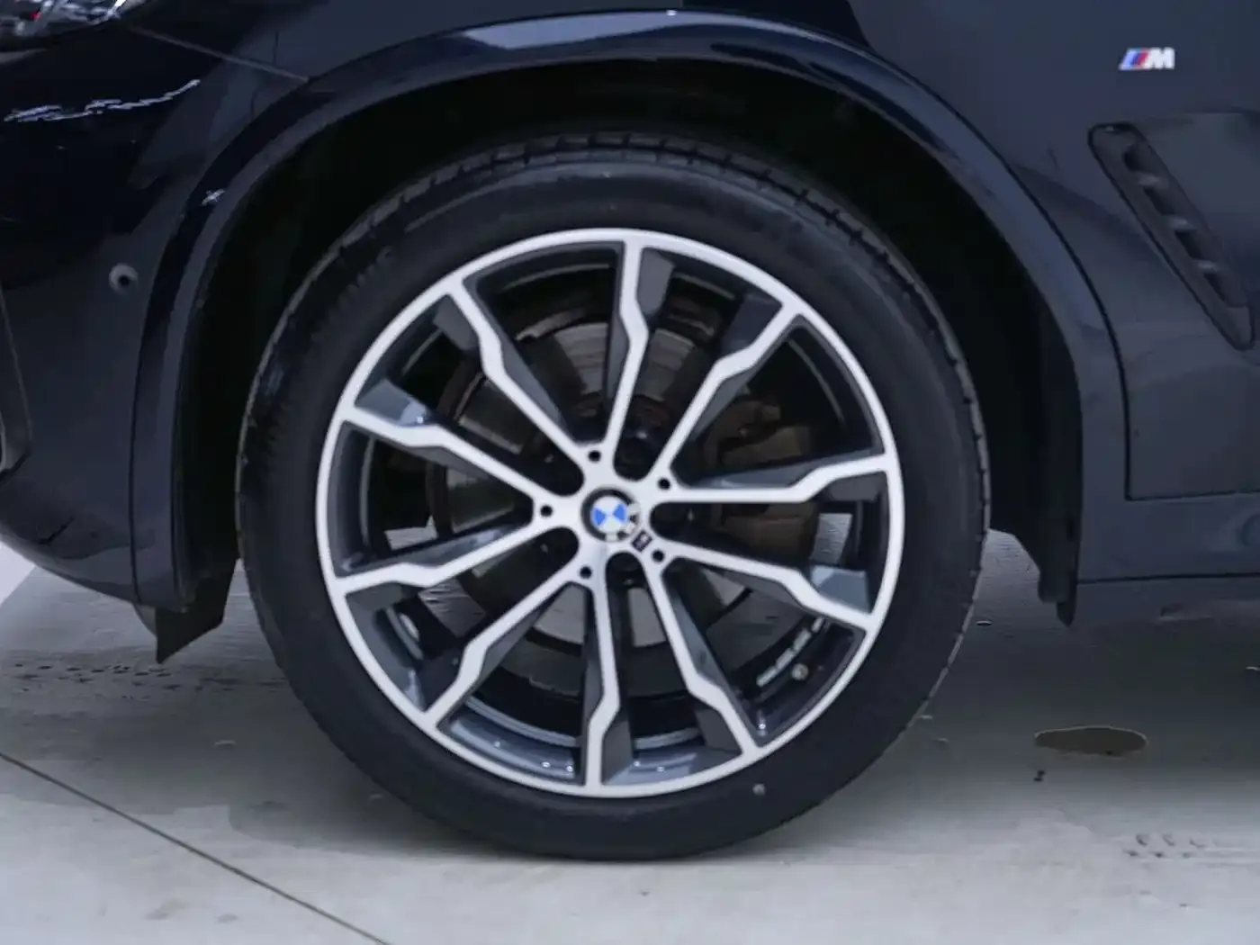 BMW X3 Facelift xDrive30i Leading M Night Package 2024 — фото 11