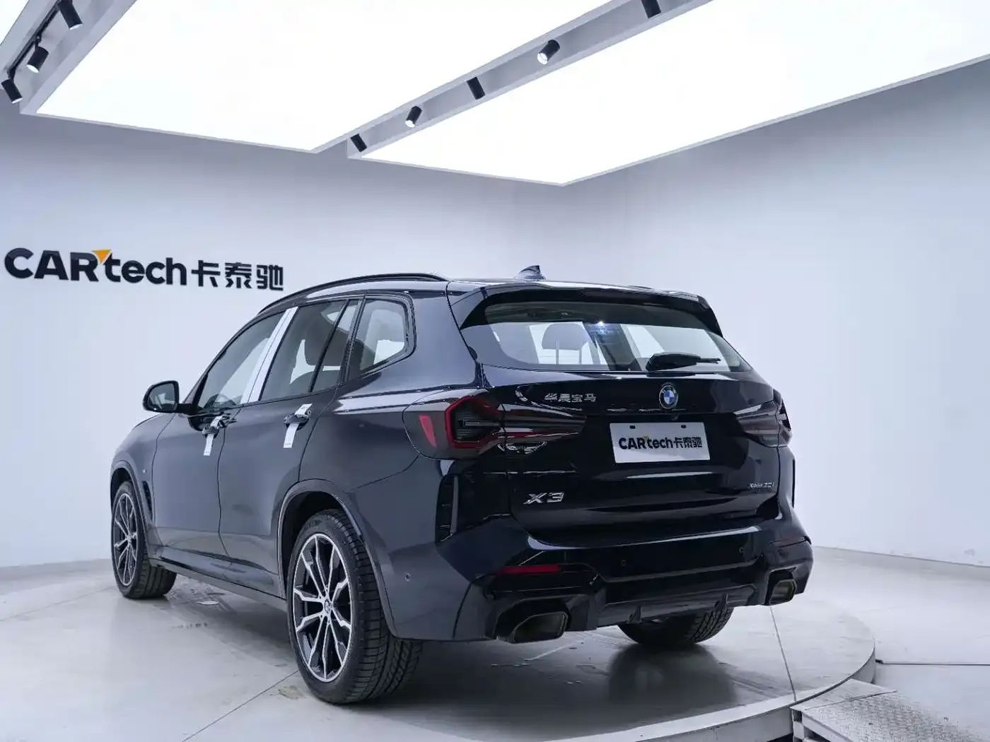 BMW X3 Facelift xDrive30i Leading M Night Package 2024 — фото 17