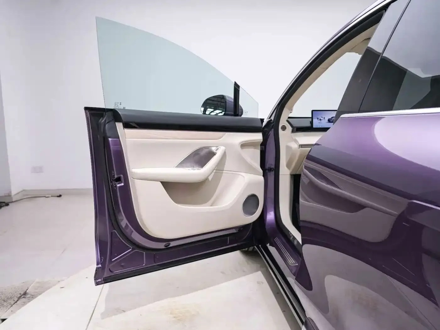 Zhijie Luxeed R7 Pure Electric 802km Max 2024 — фото 13