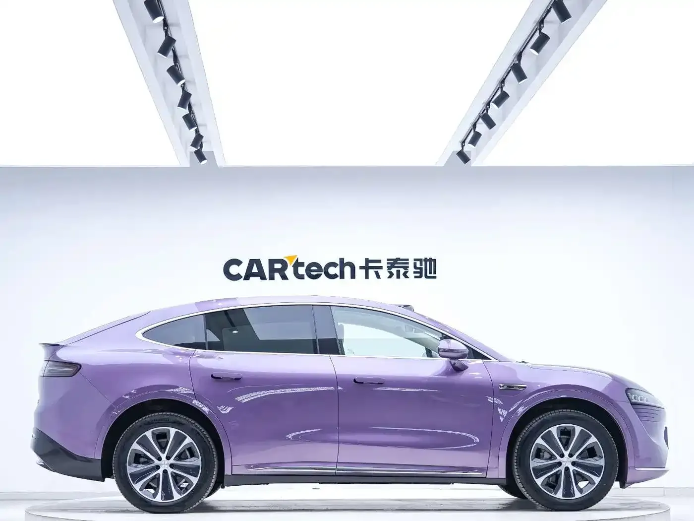 Zhijie Luxeed R7 Pure Electric 802km Max 2024 — фото 4
