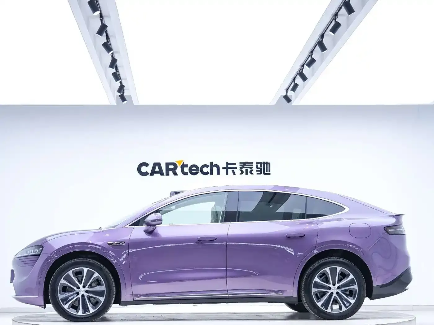 Zhijie Luxeed R7 Pure Electric 802km Max 2024 — фото 2