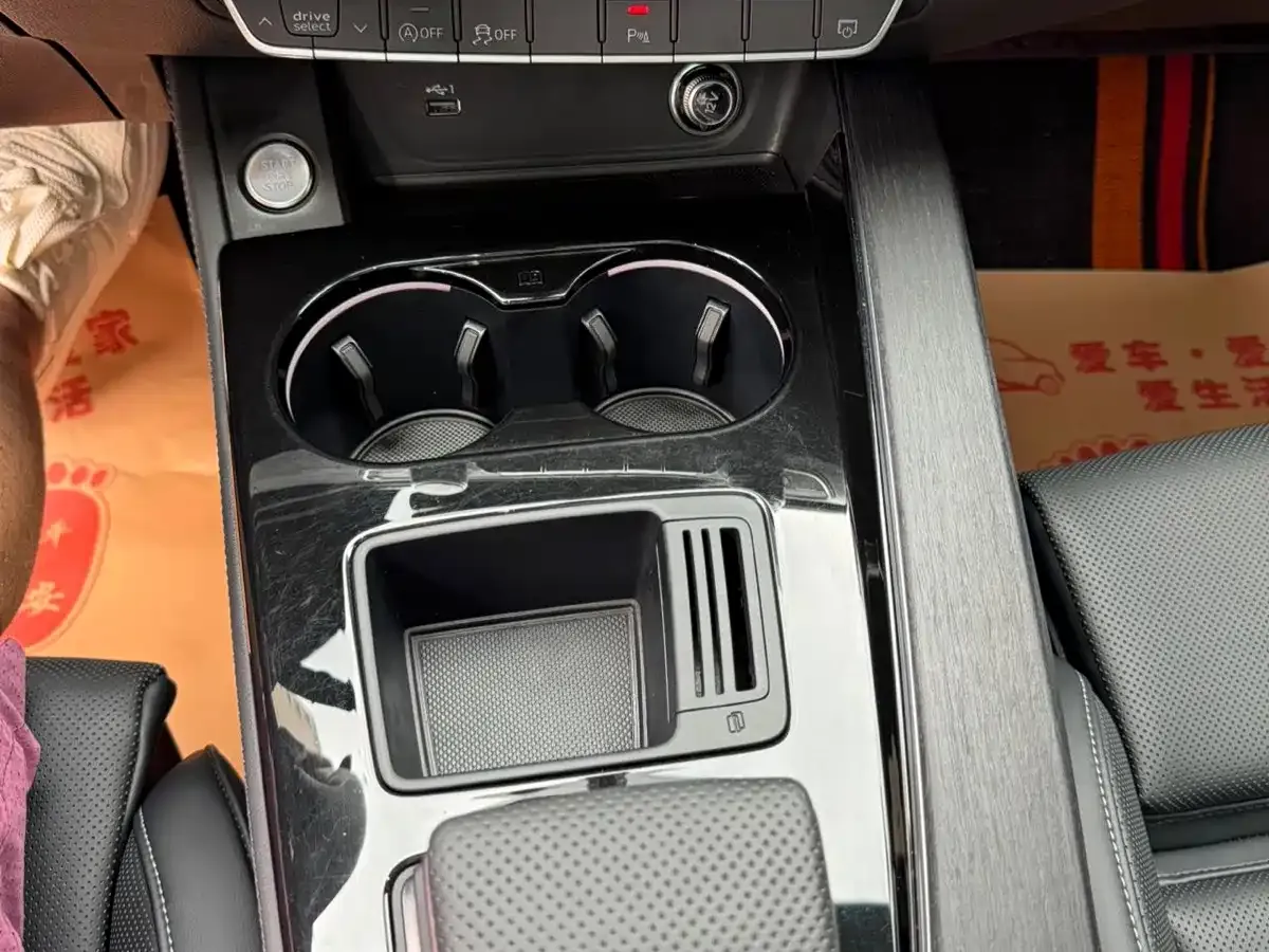 Audi A4L 40 TFSI Fashion Dynamic Edition 2020 — фото 16