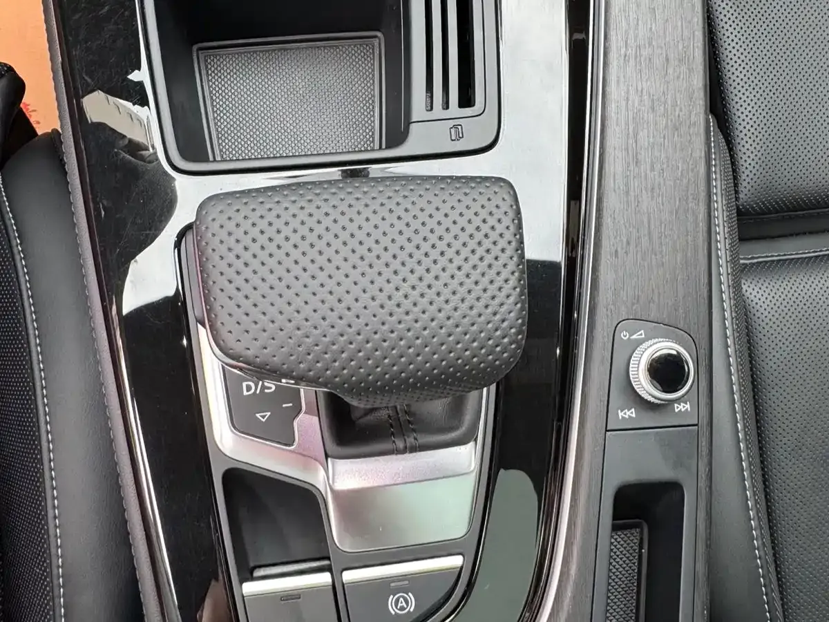 Audi A4L 40 TFSI Fashion Dynamic Edition 2020 — фото 17