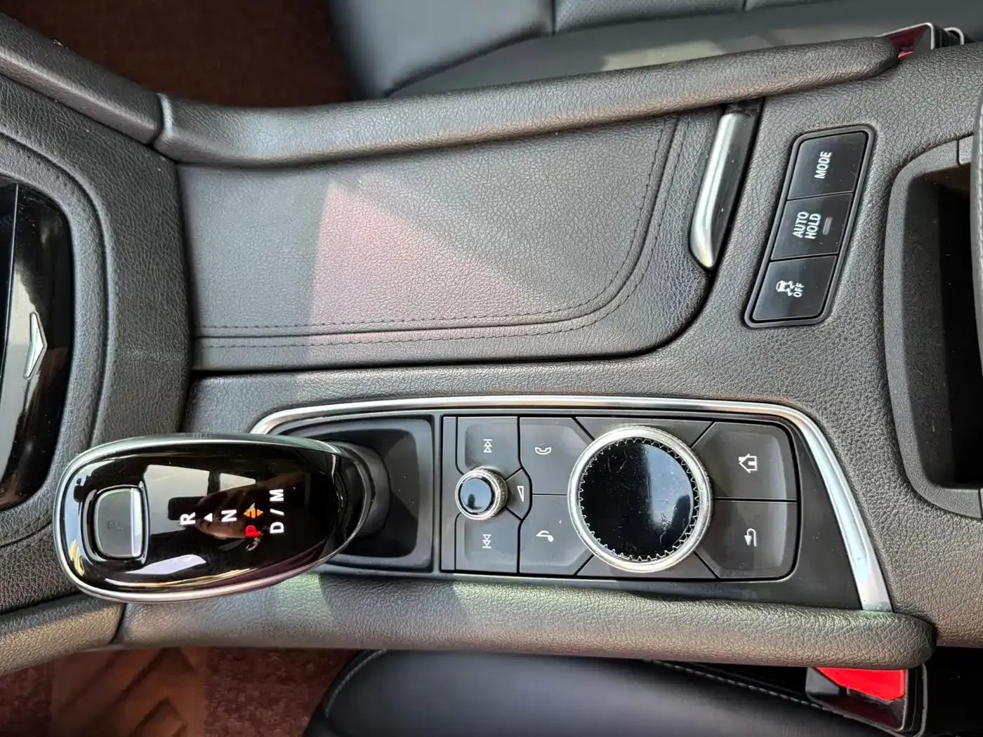 Cadillac XT6 28T 6-Seater AWD Luxury 2020 — фото 16