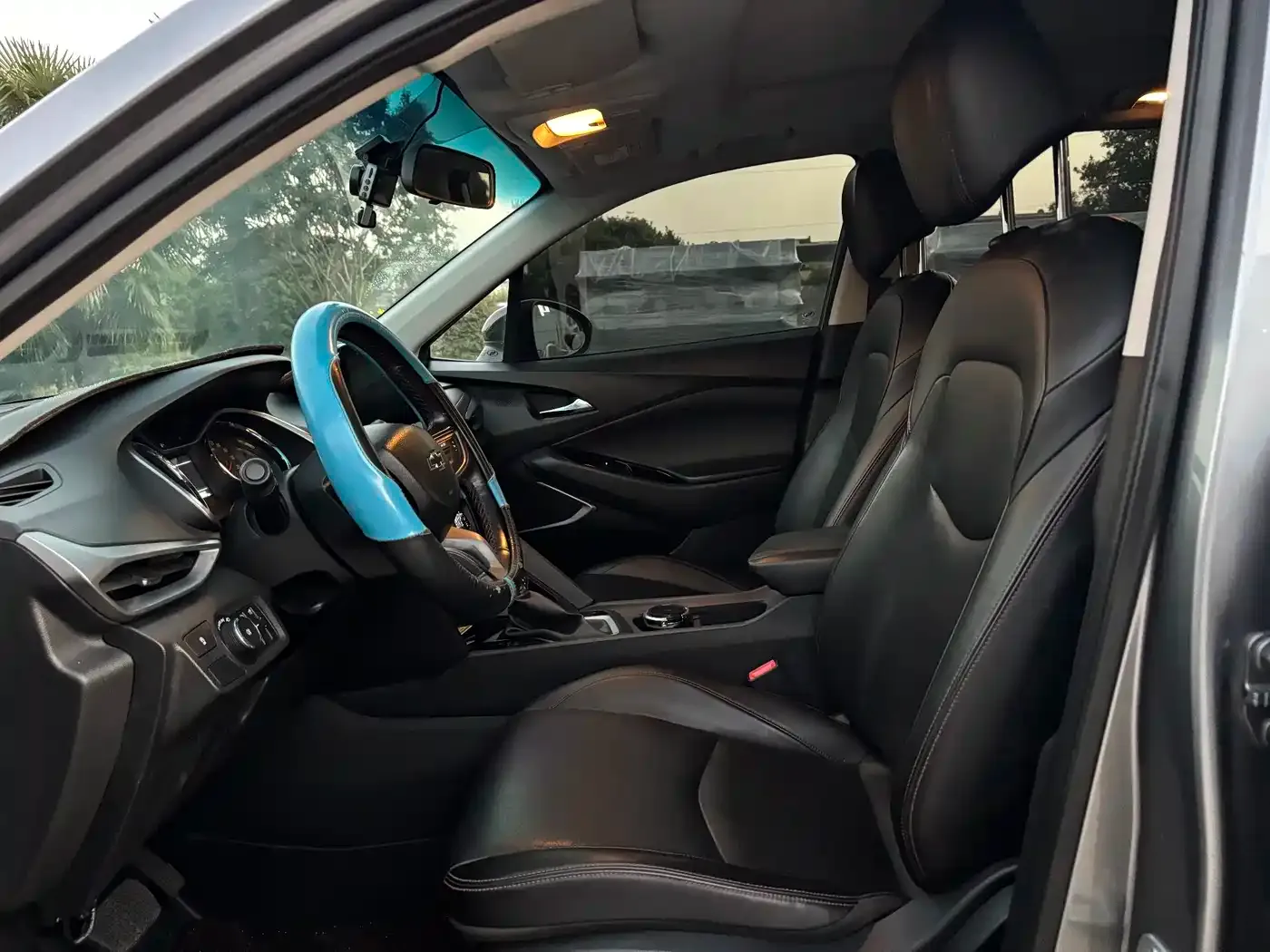 Chevrolet Volando Redline 530T Automatic Premium Enjoyment Edition (5+2 seater) China VI 2019 — фото 10