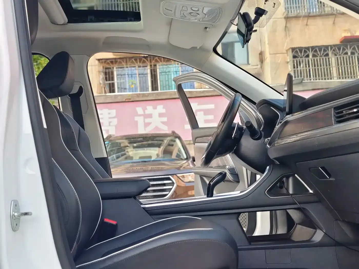 Haval H6 National Trend Edition 1.5T Automatic Champion 2024 — фото 10