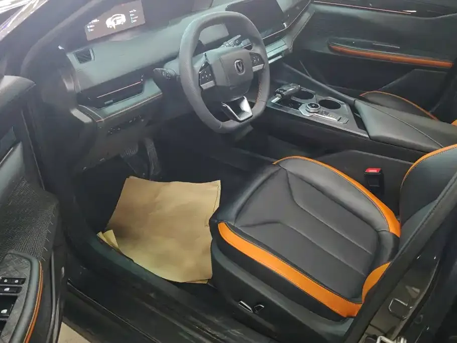 Changan UNI-V 1.5T Luxury Edition 2024 — фото 9