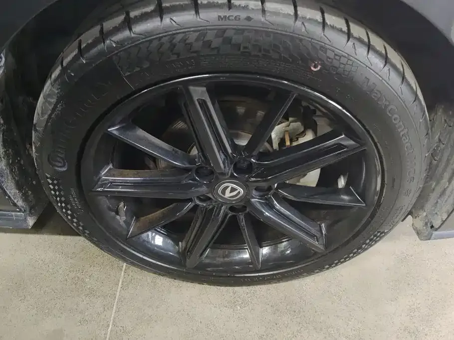 Changan UNI-V 1.5T Luxury Edition 2024 — фото 6
