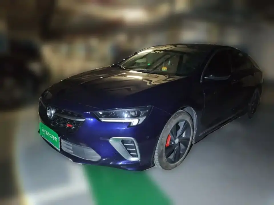 Buick Regal GS Premium 2022
