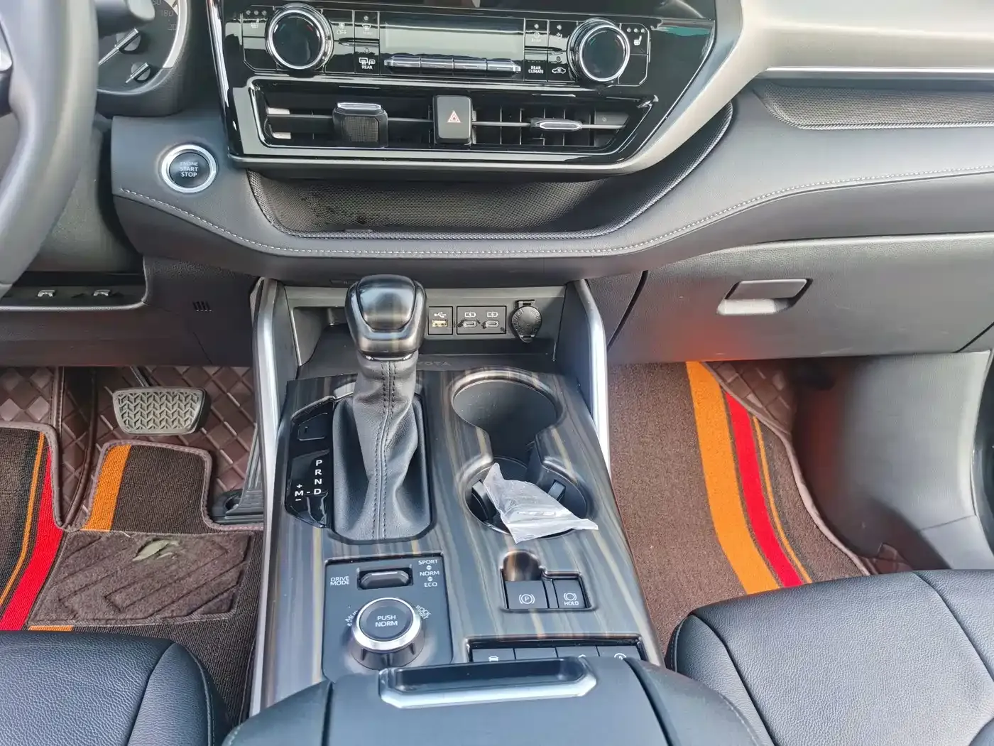 Toyota Highlander 380T 4WD Premium 7-Seater 2024 — фото 8