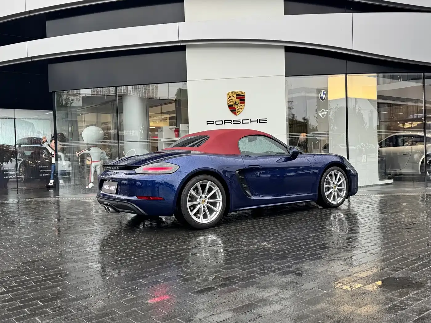Porsche 718 Boxster T 2.0T 2022 — фото 6