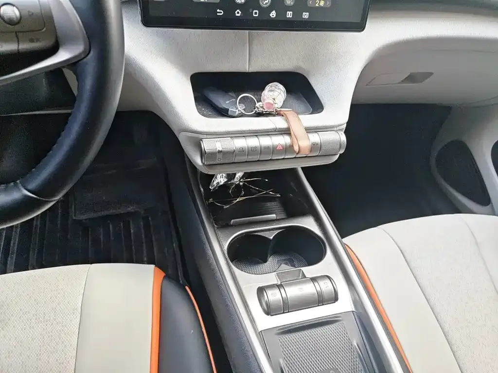BYD Dolphin Model 405km Fashion Edition 2023 — фото 15