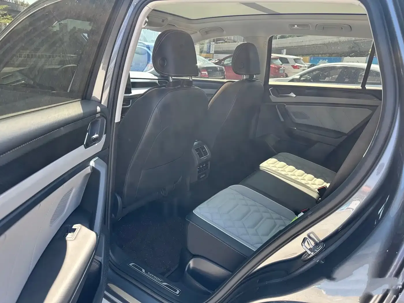 Volkswagen Tayron 280TSI 2WD Luxury Plus Advanced Edition 2023 — фото 6