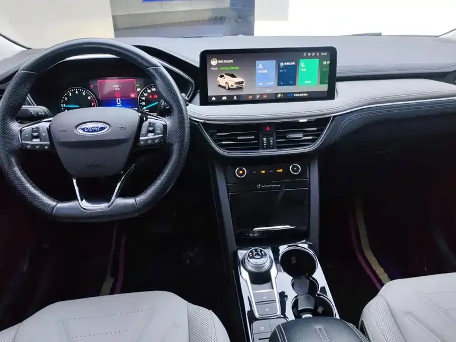 Ford Escape EcoBoost 245 2WD Premium Edition 2021 — фото 12