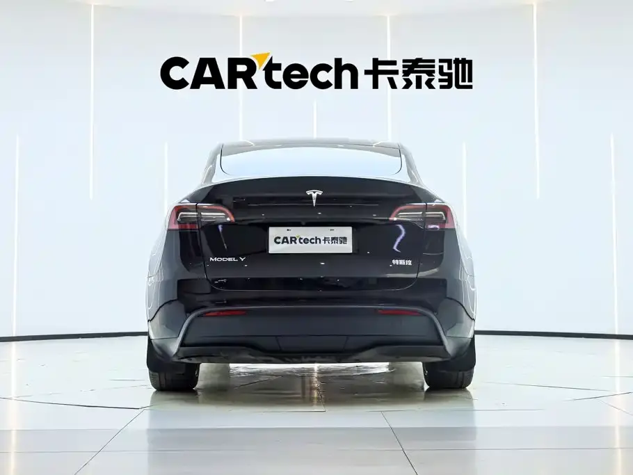 Tesla Model Y Facelift Rear-Wheel Drive Version 2023