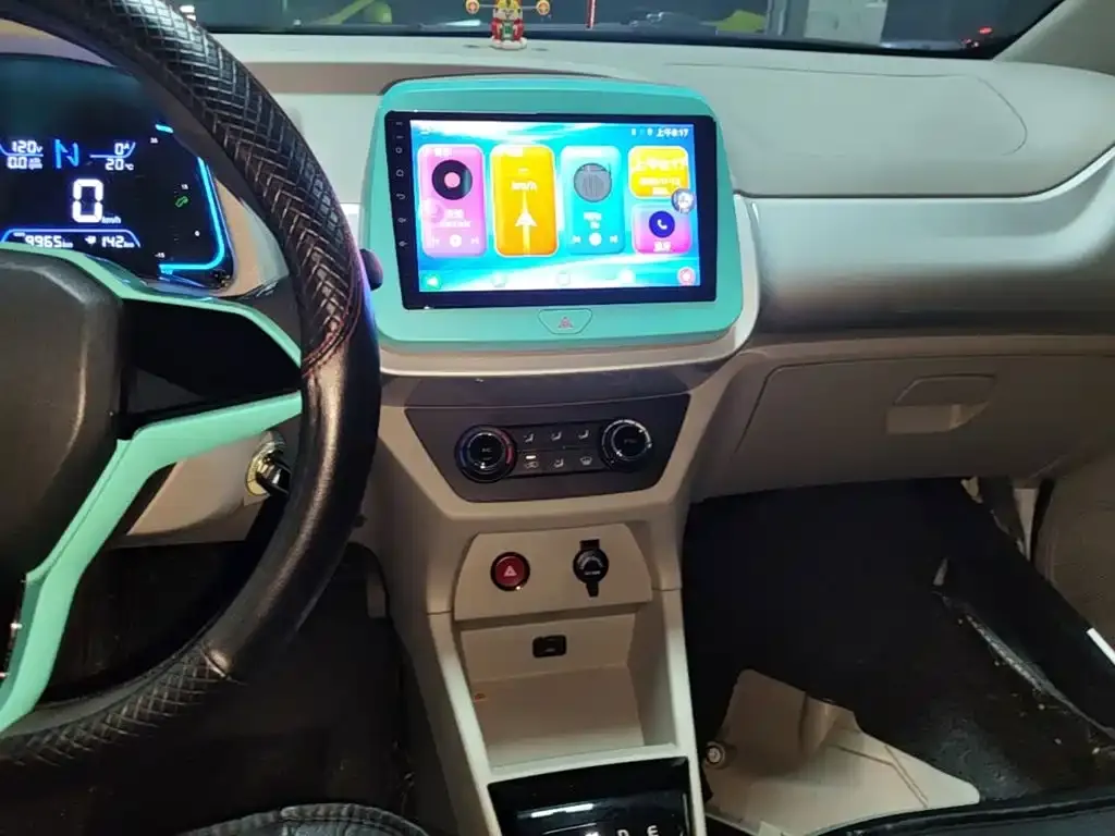 JMCG New Energy Little Kirin 201km Comfort Model 2025 — фото 13
