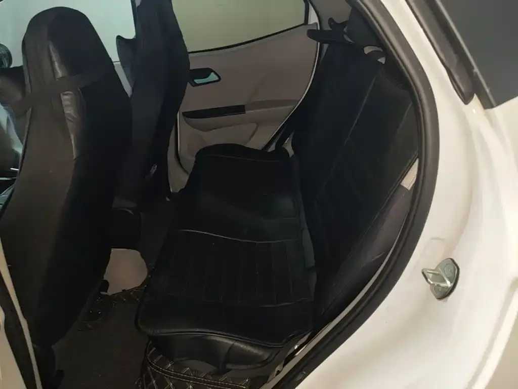 JMCG New Energy Little Kirin 201km Comfort Model 2025 — фото 17