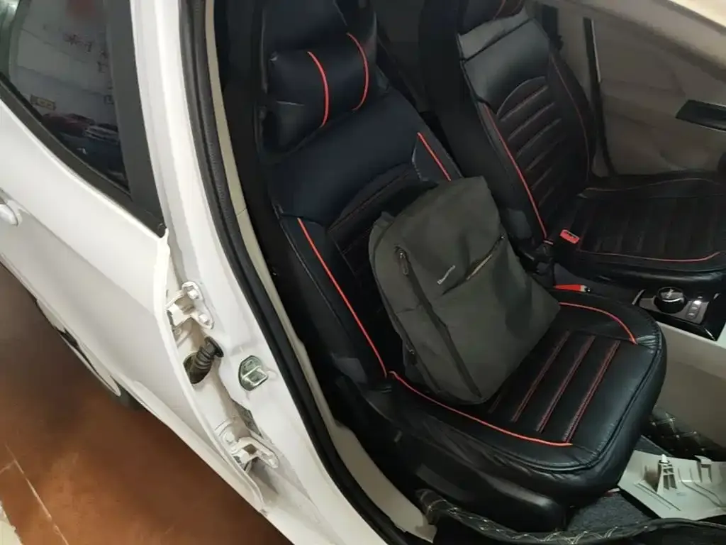 JMCG New Energy Little Kirin 201km Comfort Model 2025 — фото 25