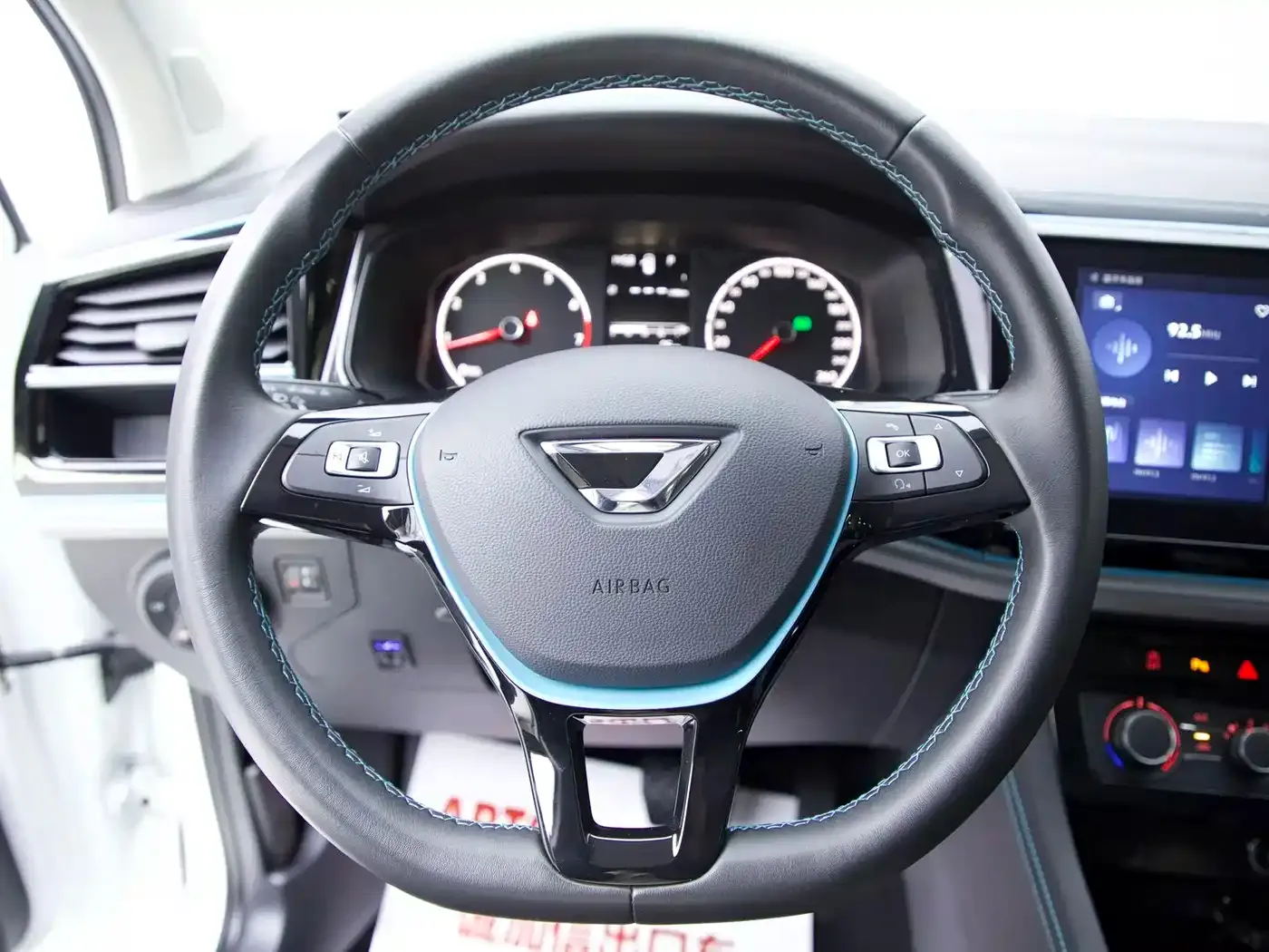 Jetta VS5 280TSI Auto Highlight Comfort Type 2023 — фото 11