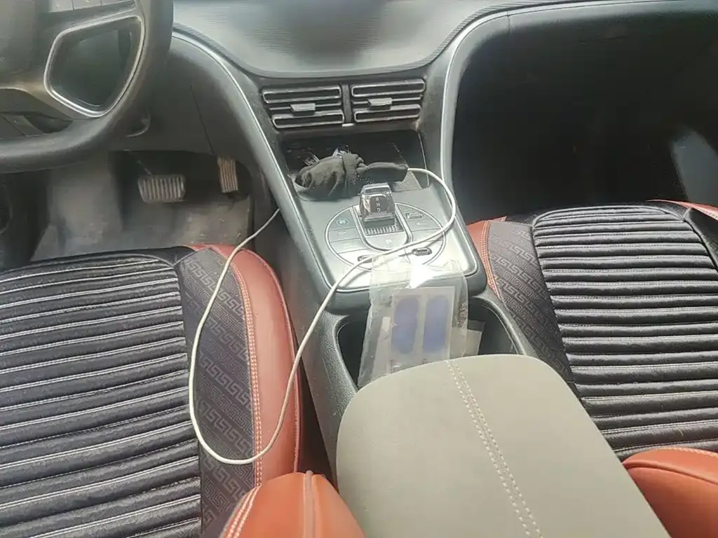 BYD Seal 05 DM-i DM-i 75KM Luxury Type 2024 — фото 14