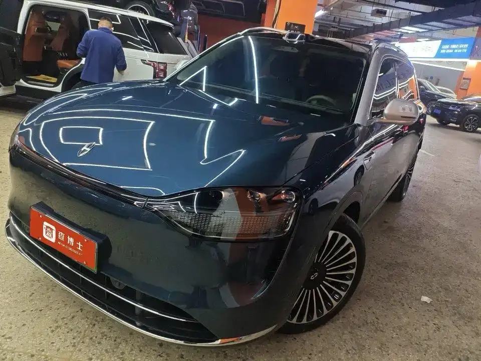 AITO Wenjie AITO M9 Extended Range Ultra 42kWh 6-Seater 2024