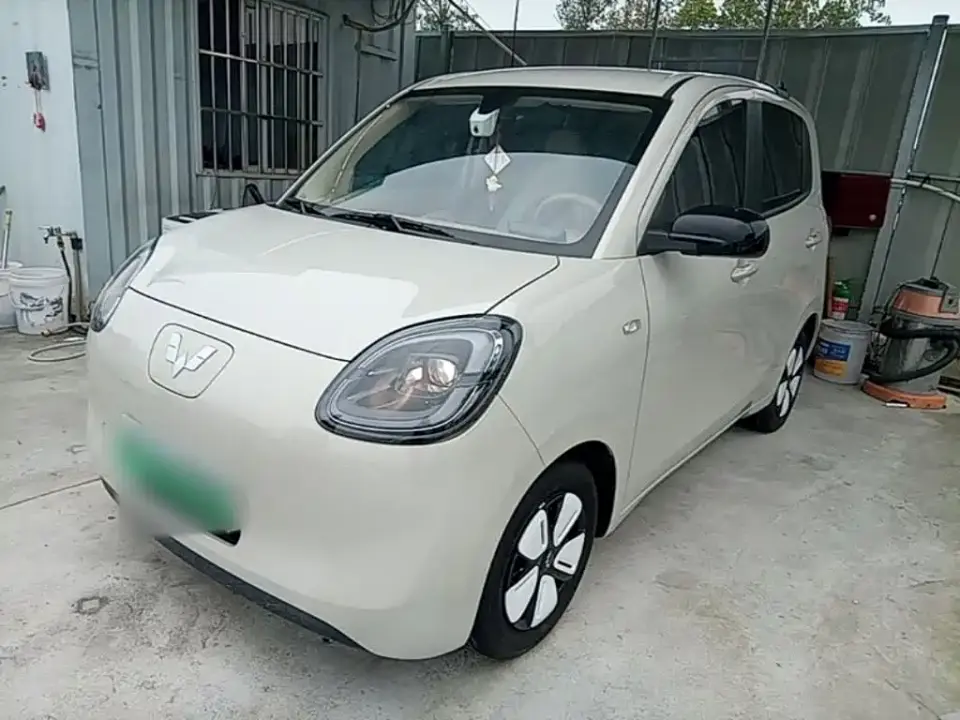 Wuling Motors Hongguang MINIEV 4-Door Advanced 2025