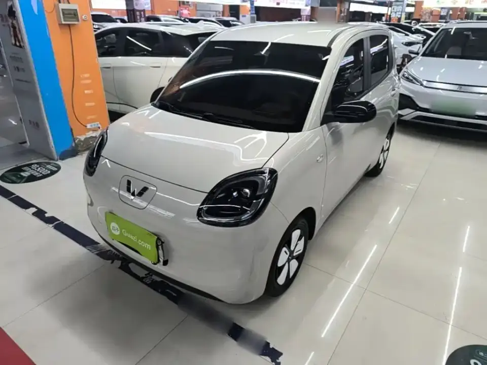 Wuling Motors Hongguang MINIEV 4-Door Advanced 2025