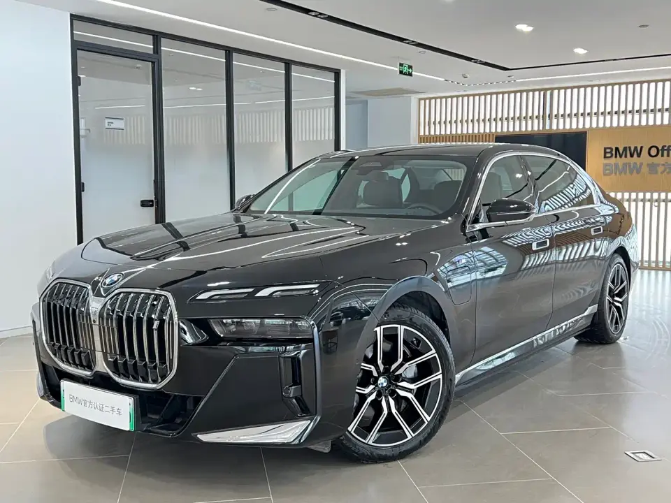 BMW i7 eDrive50L Leading M Sport Package 2025