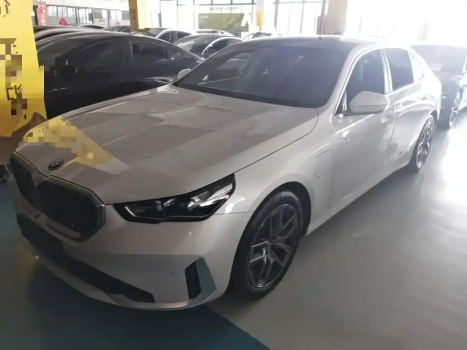 BMW i5 eDrive 35L Premium Luxury Package 2024