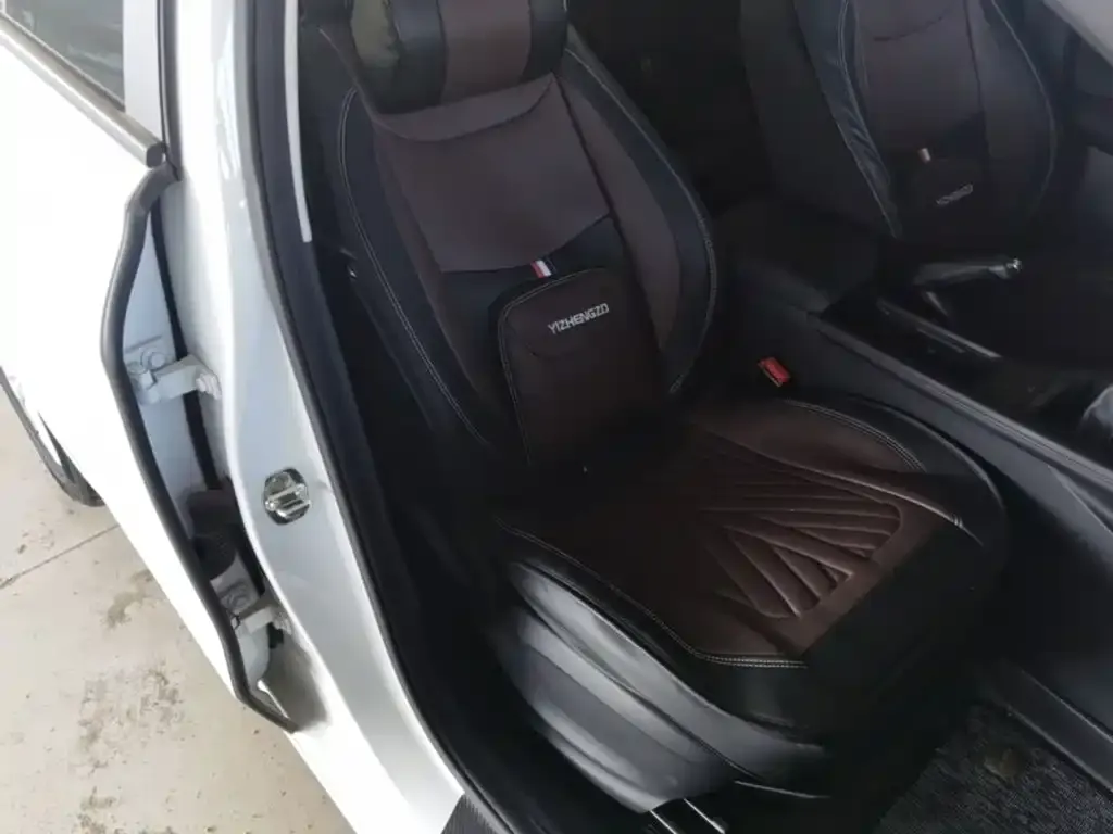 Roewe i5 1.5L Manual Comfort 2025 — фото 25