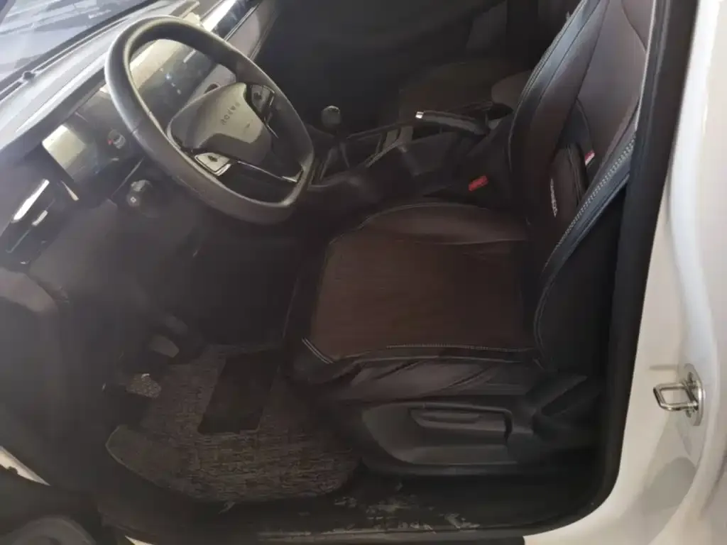 Roewe i5 1.5L Manual Comfort 2025 — фото 15