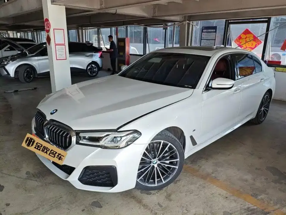 BMW 5 Series Facelift 530Li Leading M Sport Package 2024