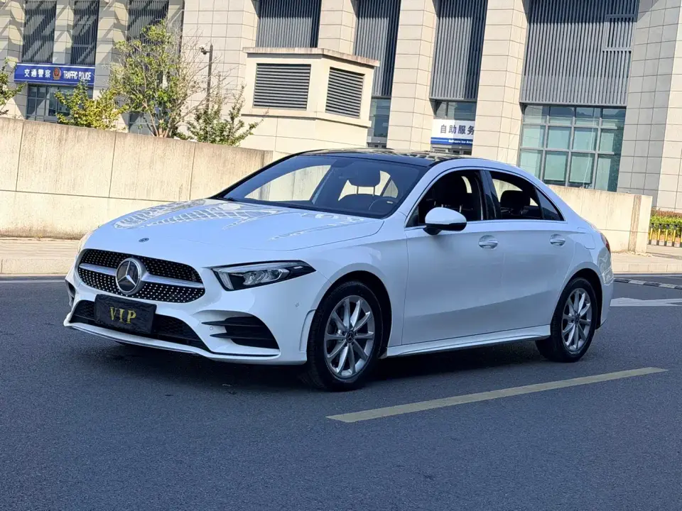 Mercedes-Benz A-Class A 200 L Sport Sedan Fashion Edition 2021