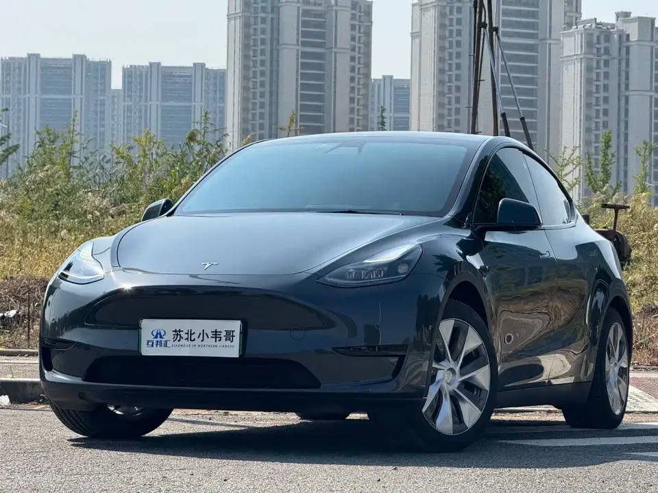 Tesla Model Y Facelift Rear-Wheel Drive Version 2023