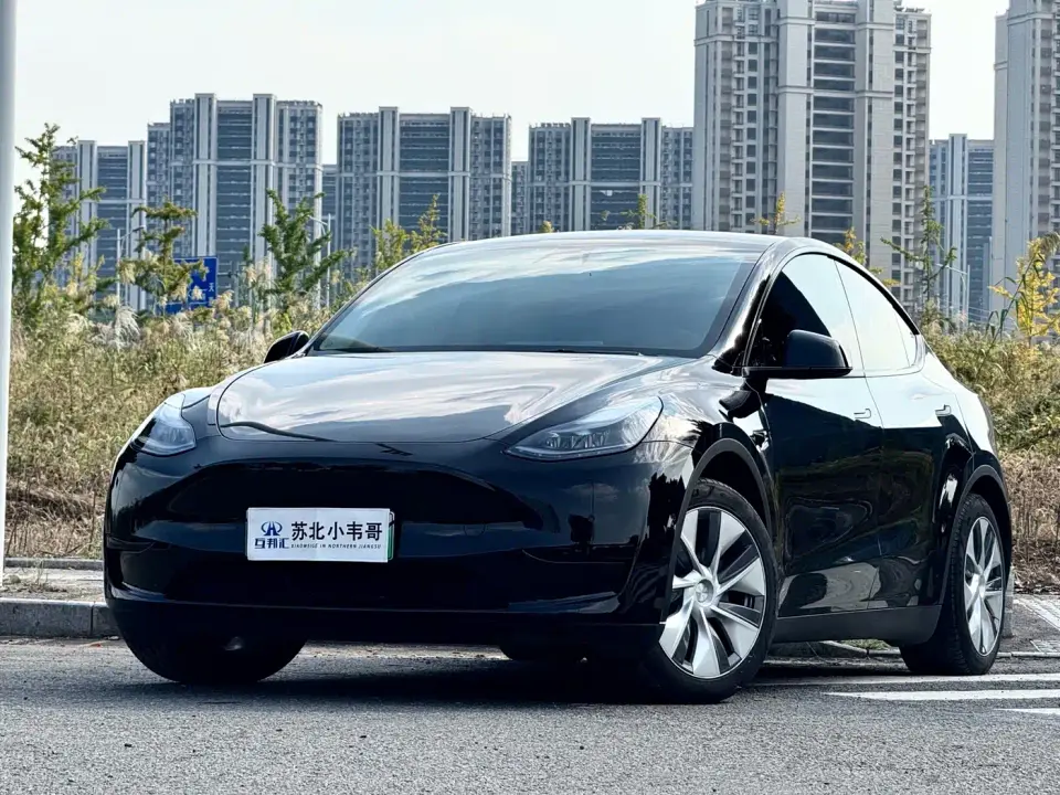 Tesla Model Y Facelift Rear-Wheel Drive Version 2023