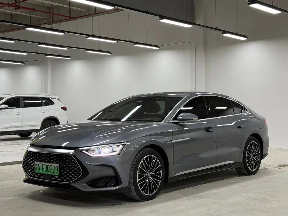 BYD Han DM-i 121KM Premium 2022