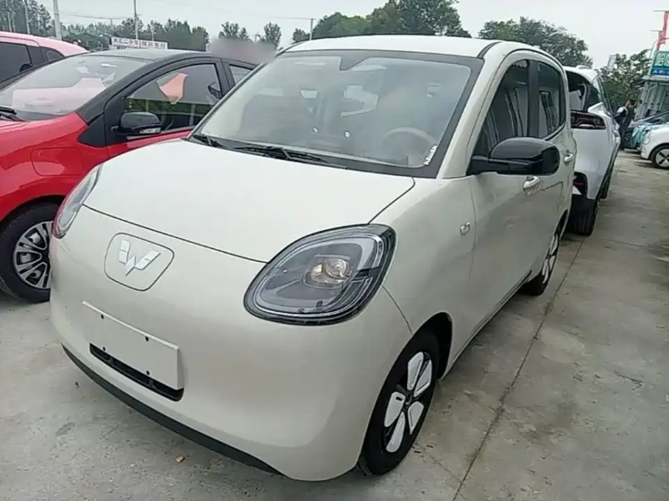 Wuling Motors Hongguang MINIEV 4-Door Advanced 2025