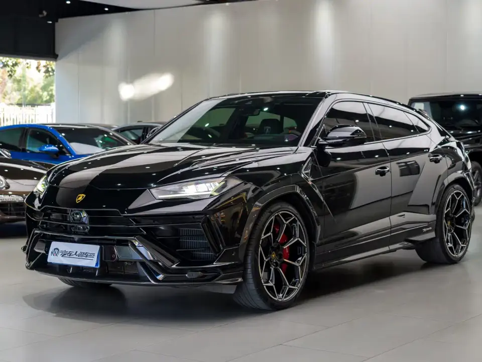 Lamborghini Urus 4.0T V8 Performante 2023