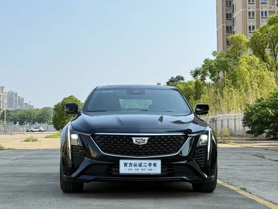 Cadillac CT5 Model 28T Urban Sport Edition 2025