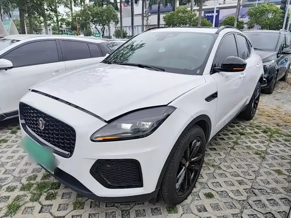 Jaguar E-PACE Gloss Black Sport Edition R-DYNAMIC SE BLACK 2024
