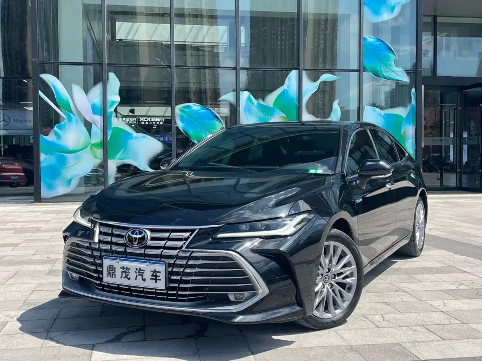 Toyota Avalon Hybrid 2.0L Luxury Edition 2025