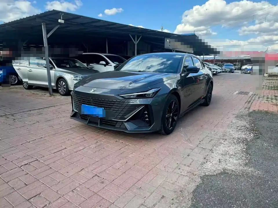 Changan UNI-V 1.5T Premium Model 2022