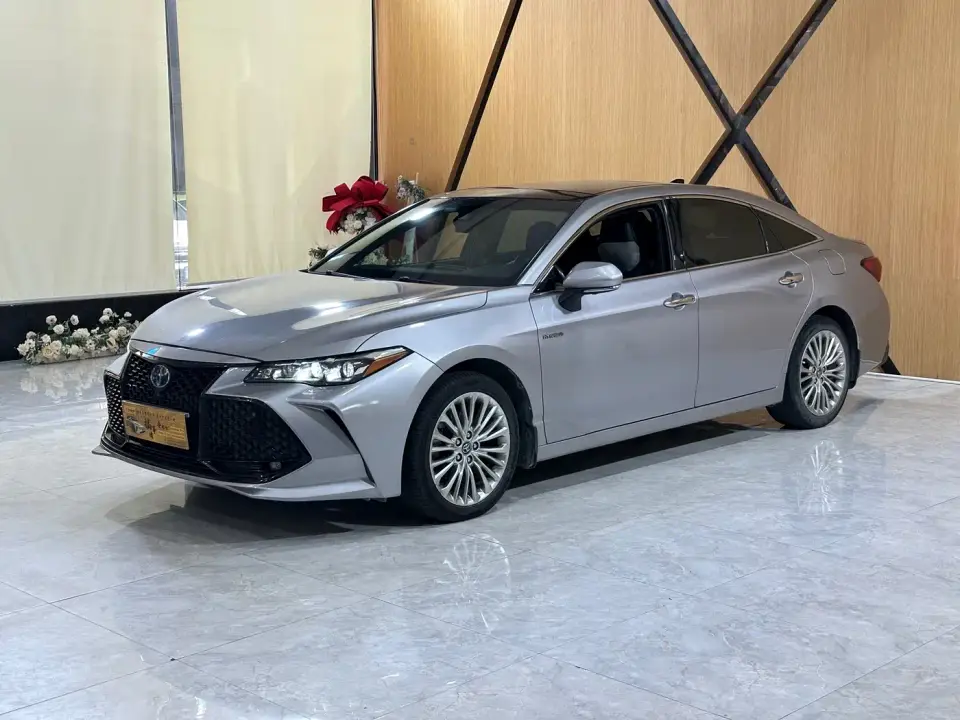 Toyota Avalon Hybrid 2.5L XLE Premium Edition China V 2020