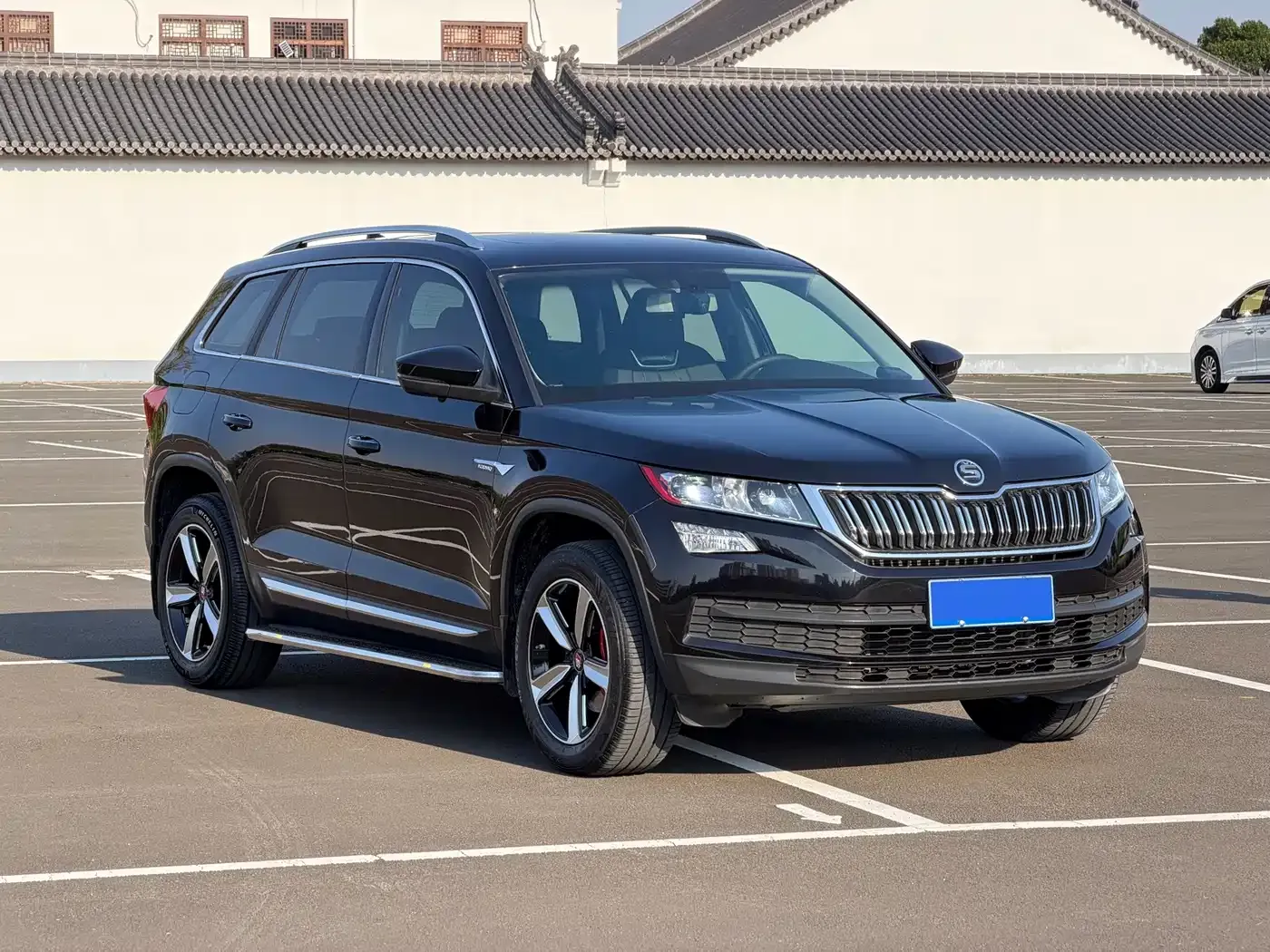 Skoda Kodiaq Facelift TSI330 5-Seater 2WD Luxury Premium Edition China V 2019 — фото 3