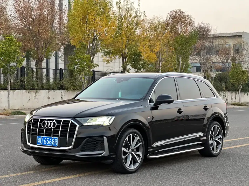 Audi Q7 55 TFSI quattro S line Sport 2021
