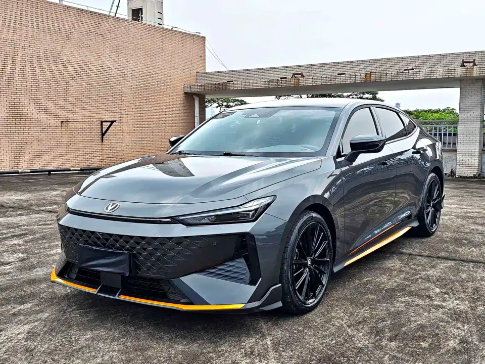 Changan UNI-V 1.5T Deluxe Sport 2025