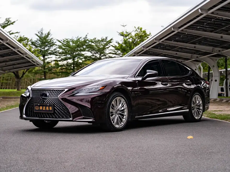 Lexus LS 500h Executive (China VI) 2020
