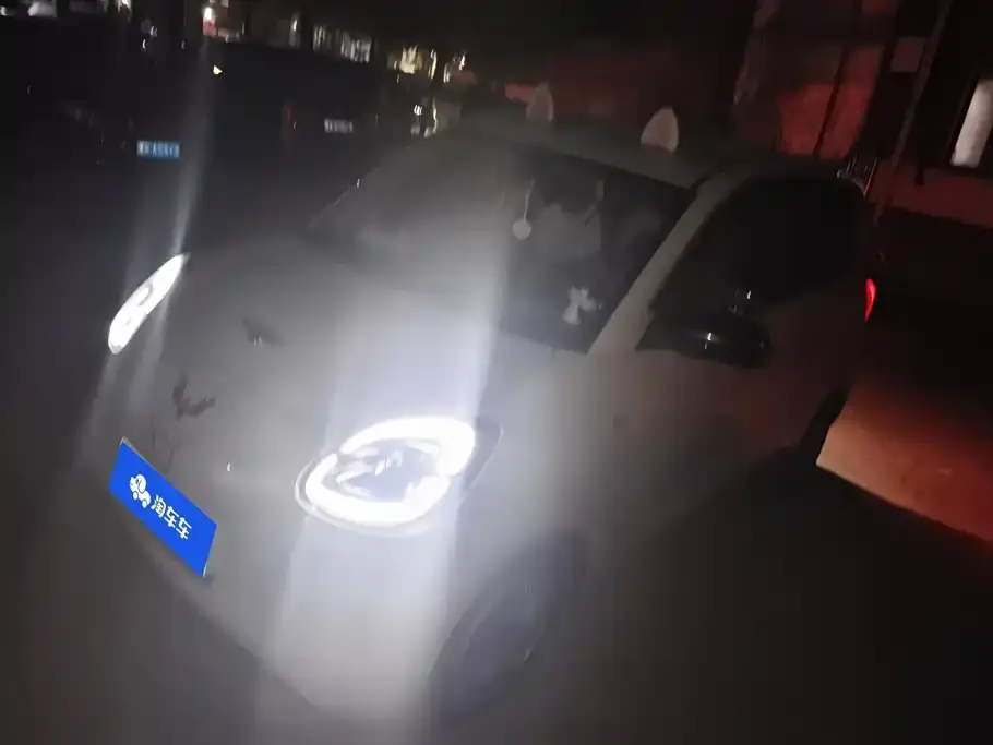 Wuling Motors Hongguang MINIEV 4-Door Advanced 2026